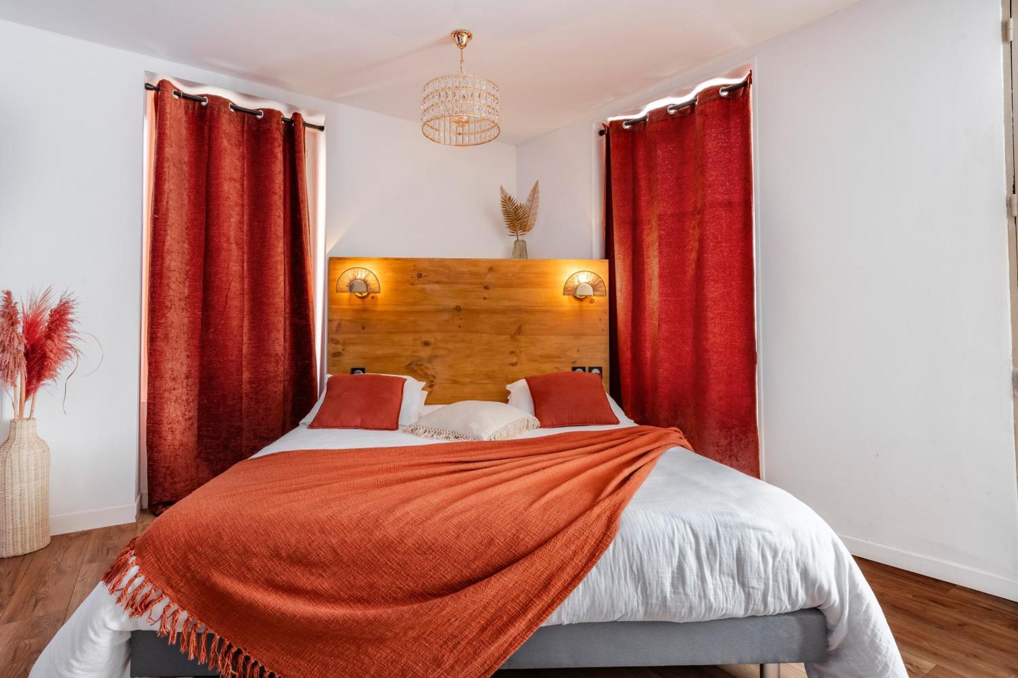 Loft Romantique - Spa Privatif - Spa Noctambulles Ιέρ Εξωτερικό φωτογραφία