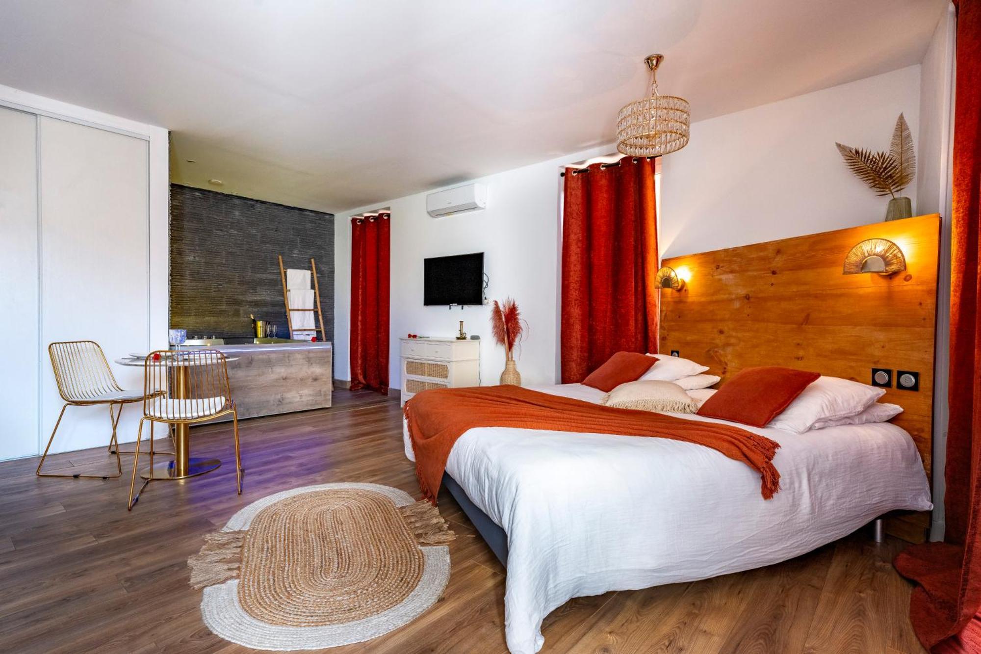 Loft Romantique - Spa Privatif - Spa Noctambulles Ιέρ Εξωτερικό φωτογραφία