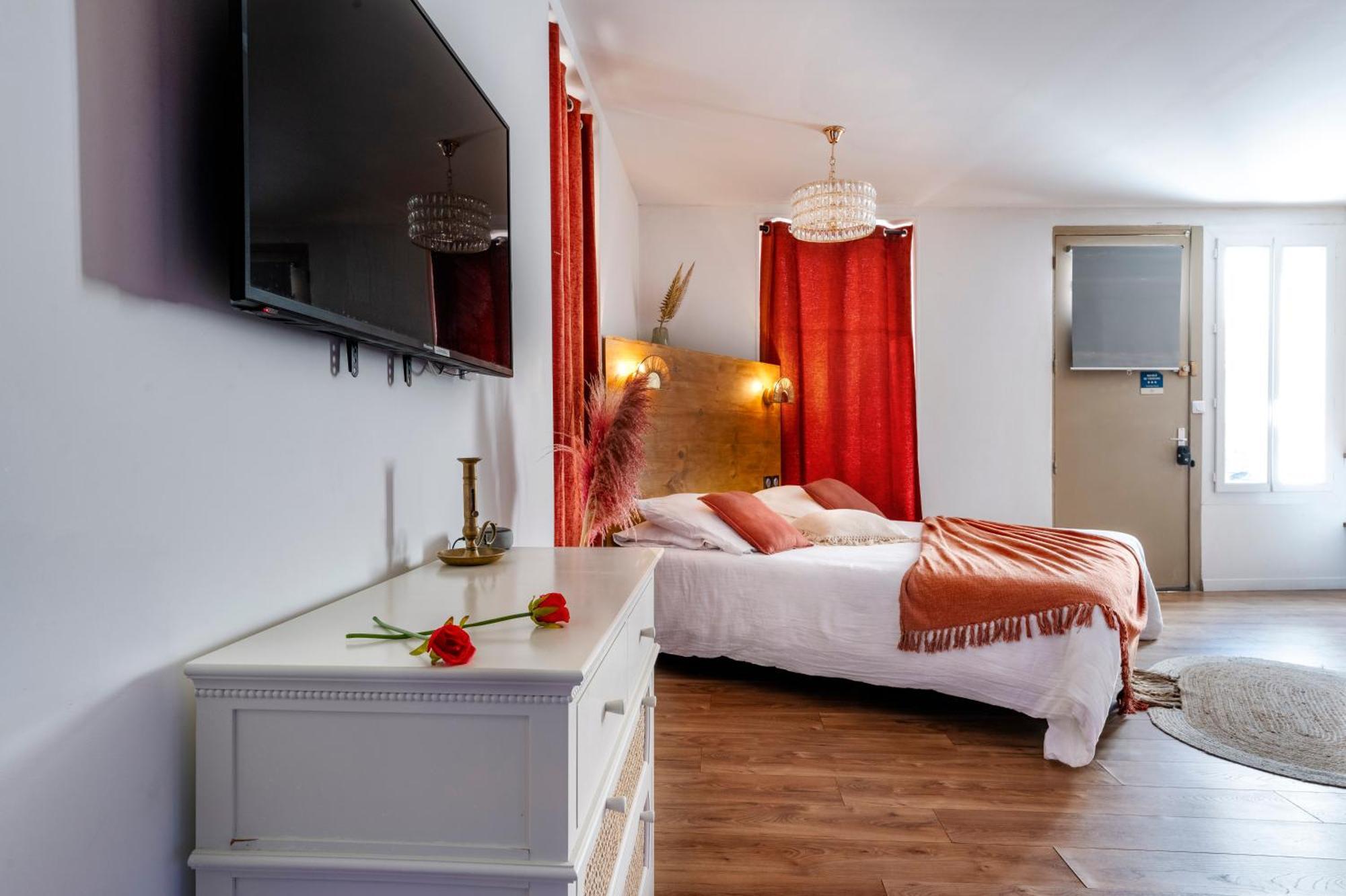 Loft Romantique - Spa Privatif - Spa Noctambulles Ιέρ Εξωτερικό φωτογραφία
